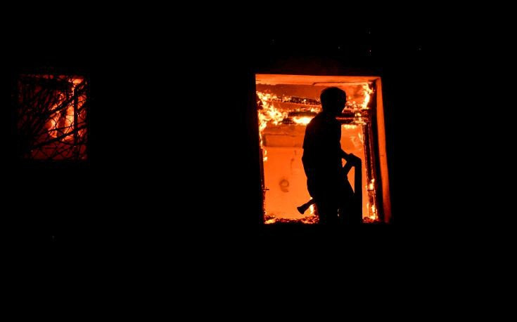 Την έλουσε με πετρέλαιο και την έκαψε ζωντανή – Αναβιώνει η φριχτή δολοφονία στα Φάρσαλα